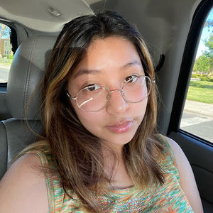 Meet your Posher, Daniela